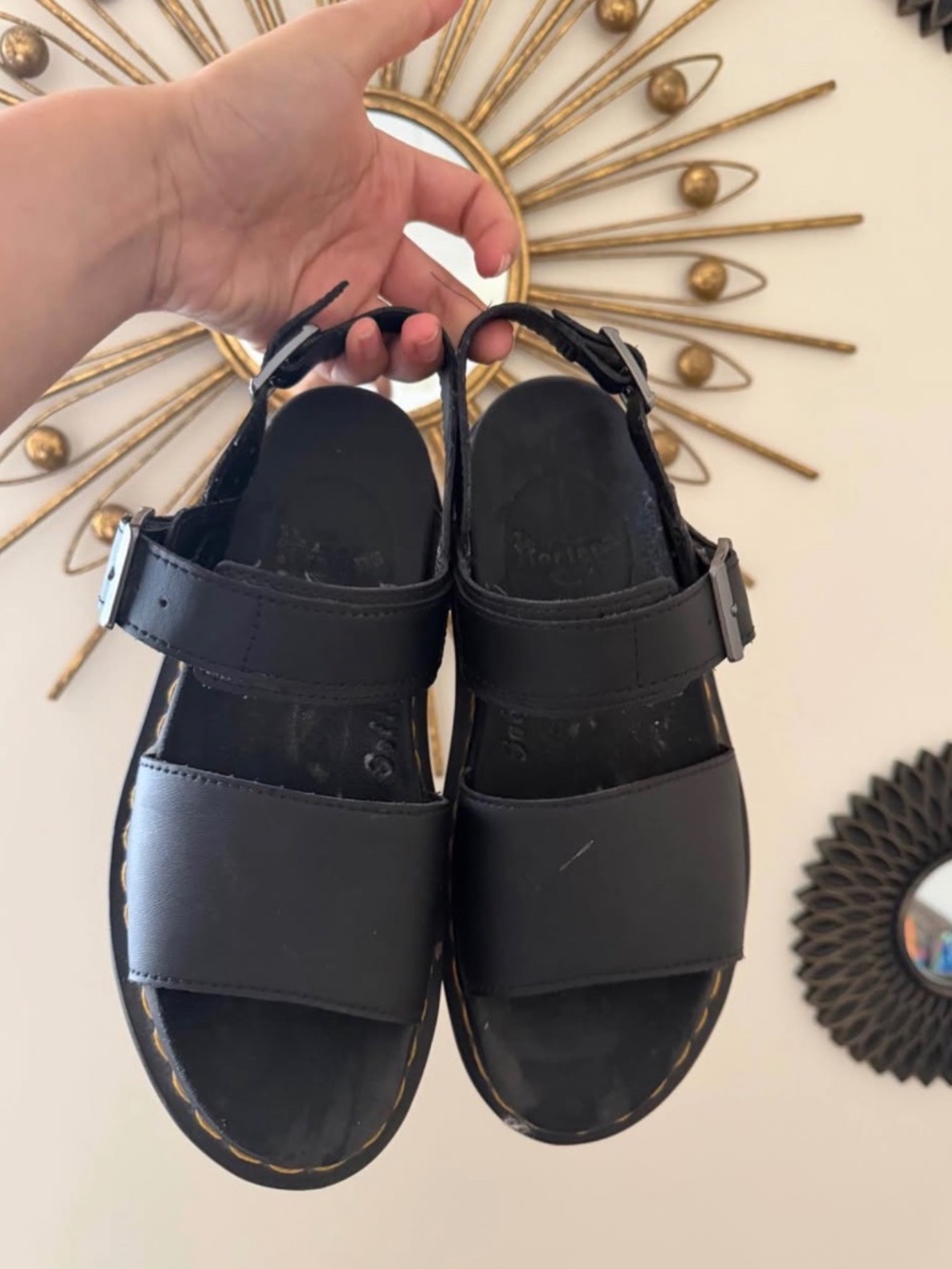 Voss Women's Leather Strap Sandals